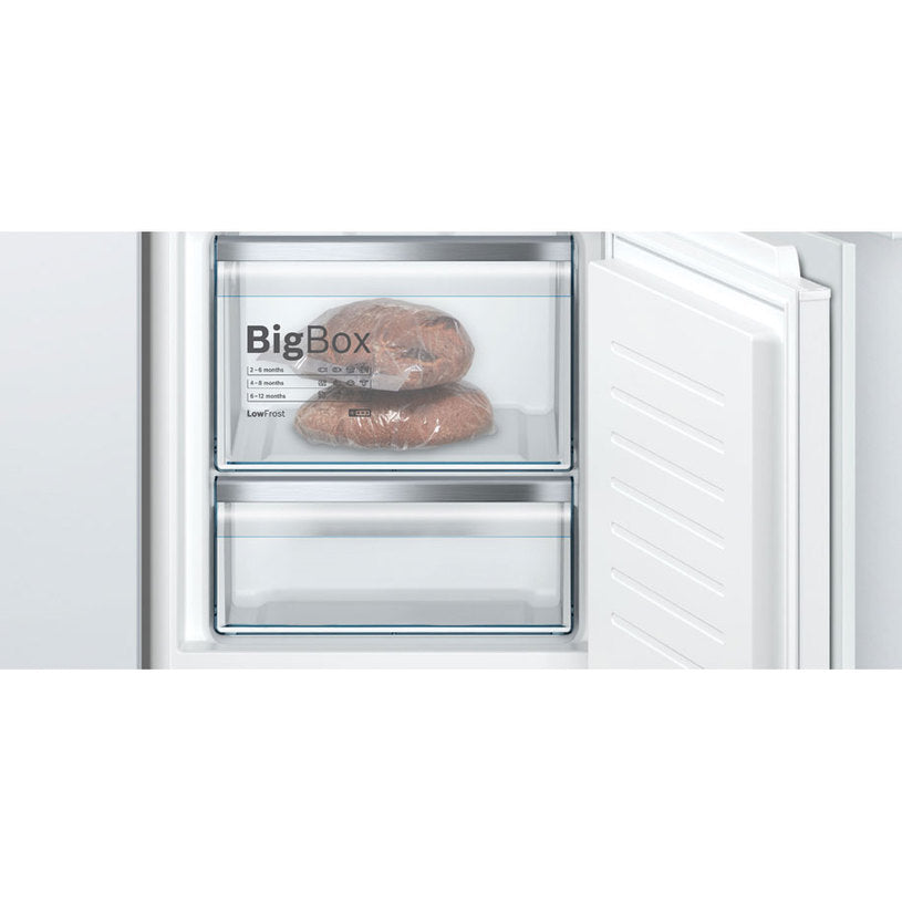 ХЛАДИЛНИК BOSCH KIS87AFE0