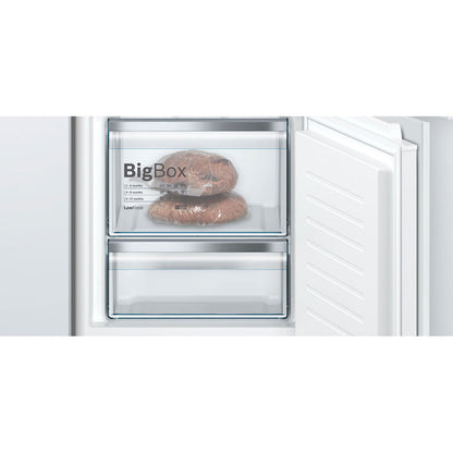 ХЛАДИЛНИК BOSCH KIS87AFE0